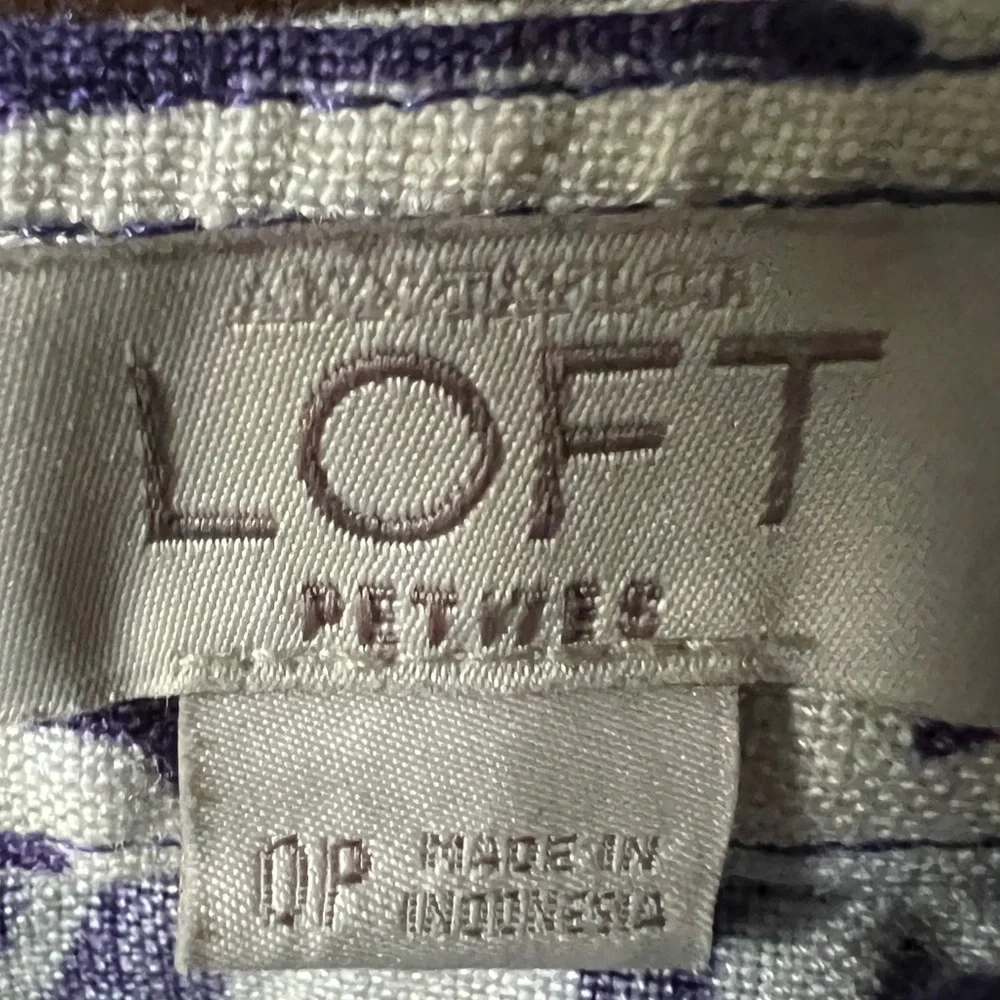 🟤LOFT Mini Skirt in Purple/Cream Print Sz 0 Petite
